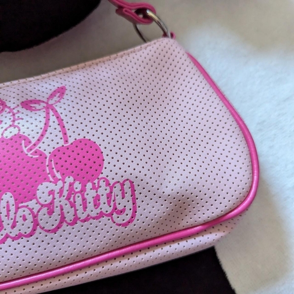 Hello kitty pink cherry purse - Picture 3 of 7